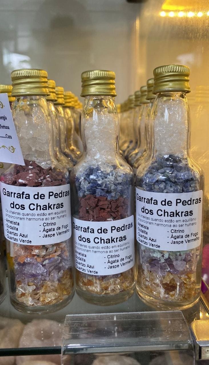 garrafa de chakra com pedras preciosas garrafa de chakra com pedras preciosas